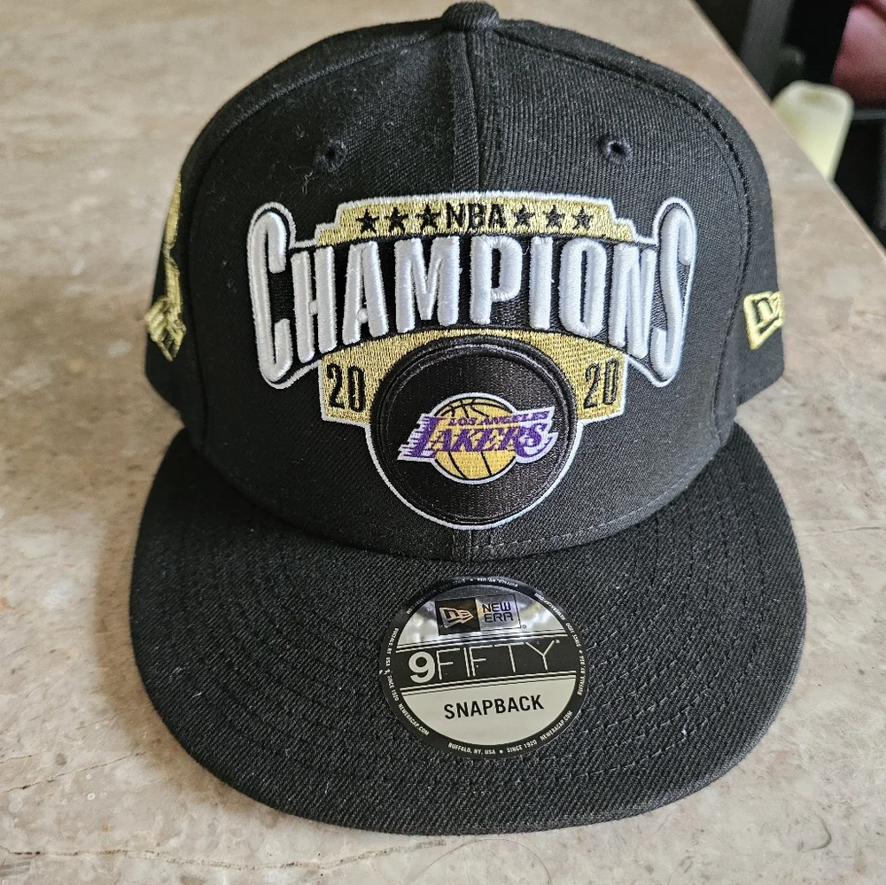 New Era Los Angeles Final Championship 🏆 NBA 2020 Snapback Locker Room Hat